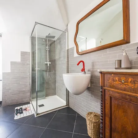 Of Genoa's Executioner Apartamento *