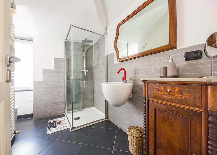 Of Genoa's Executioner 아파트 *